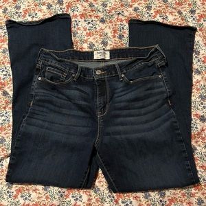 DENIZEN Women’s Mid-Rise Bootcut Jeans